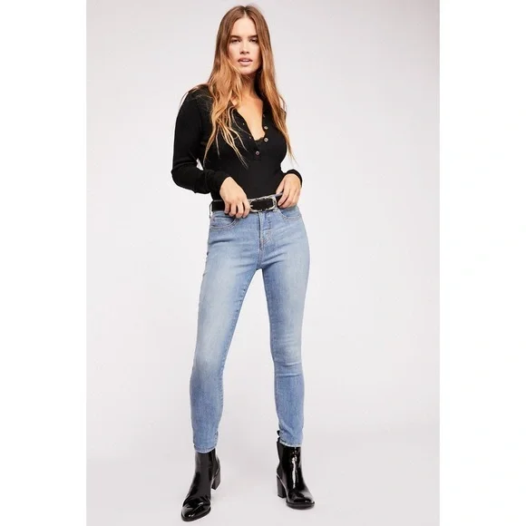 Free People Light Blue High Rise Jeans - Picture 6 of 7